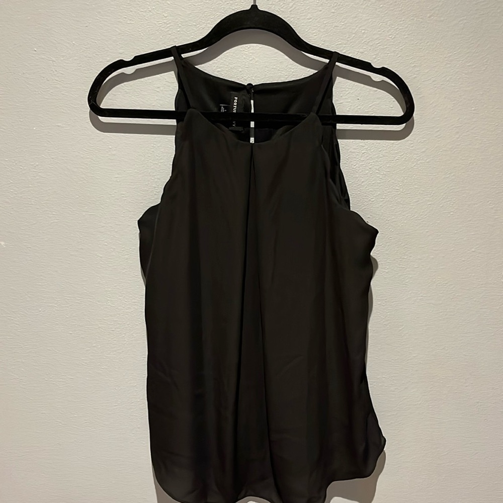 Large black Fortune&Ivy scalloped sleeveless blouse